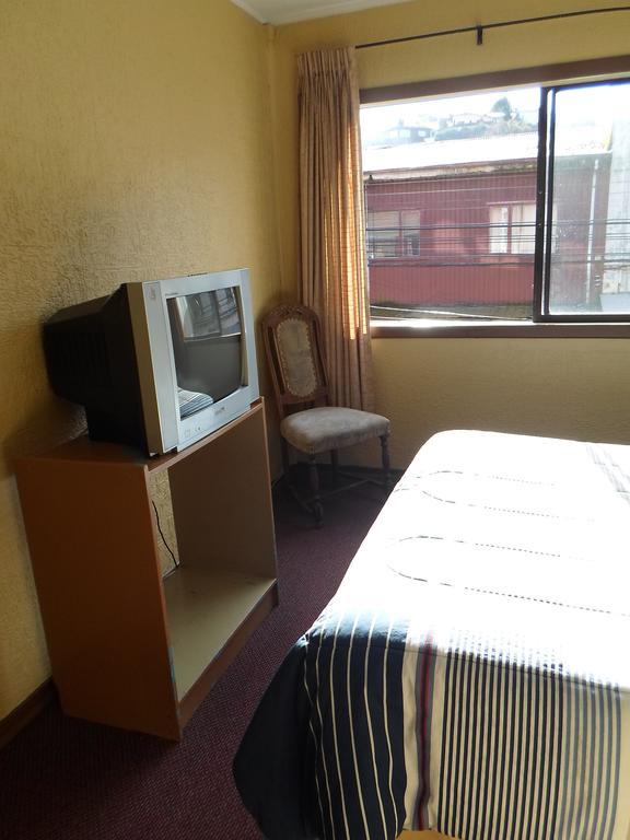 Hotel Don Teo Пуерто Монт Екстериор снимка